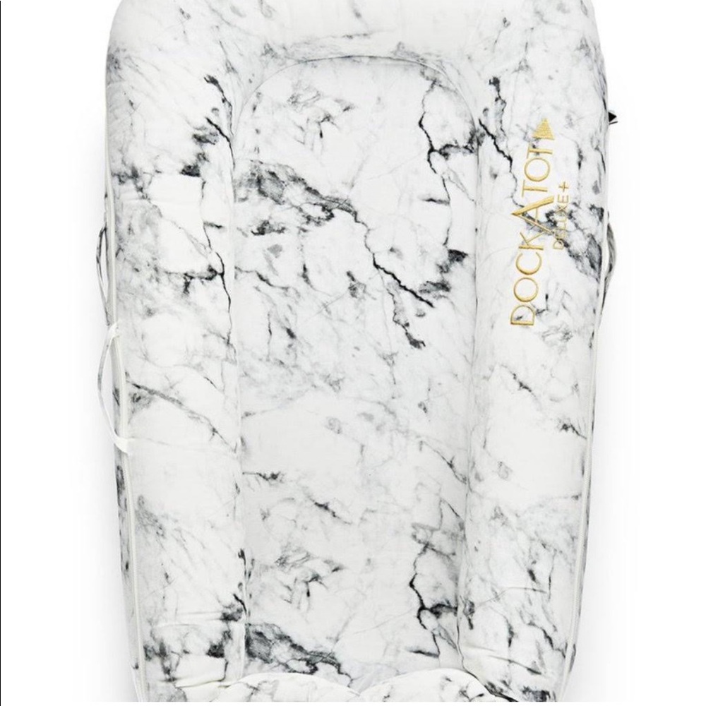 Gently used dockatot